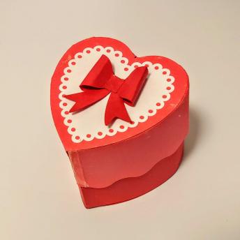 Heart box made with Cricut